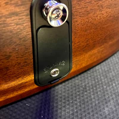 Martin D-16 image 14
