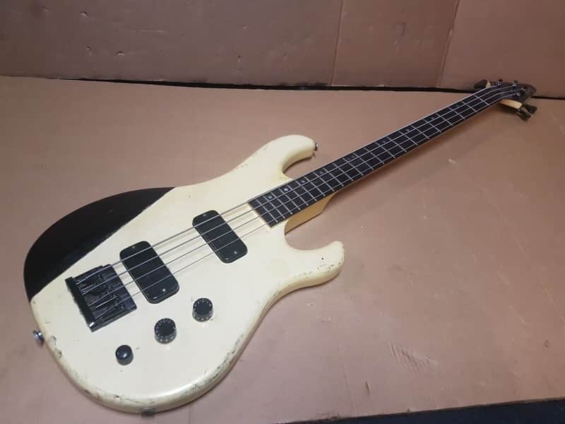 1987 GIBSON BASS IV - made in USA - THUNDERBIRD PICKUPS image 1