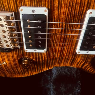 PRS Custom 22 Tremolo 10-Top 2019 - Yellow Tiger image 9