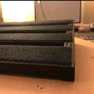 Guitar Pedal Board Custom 11"x24" VELCRO® brand image 3