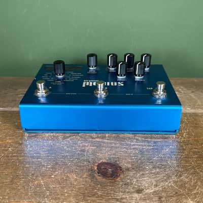 Strymon Mobius 2012 - Present - Blue image 6