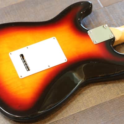 Squier Stratocaster Electric Guitar Sunburst Made in Korea + Gig Bag image 12