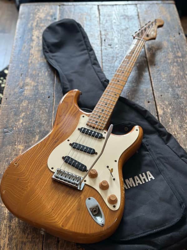 Aria pro II STRIKIN’ SOUND アリアプロ Vintage 1980 Japanese Matsumoko-Built Aria Pro II Strikin' Sounds