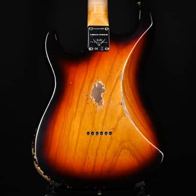 Fender Custom Shop Limited Edition Red Hot Hard Tail Stratocaster Heavy Relic- Faded Aged Chocolate 3 Tone Sunburst 2024 (CZ581284) image 3