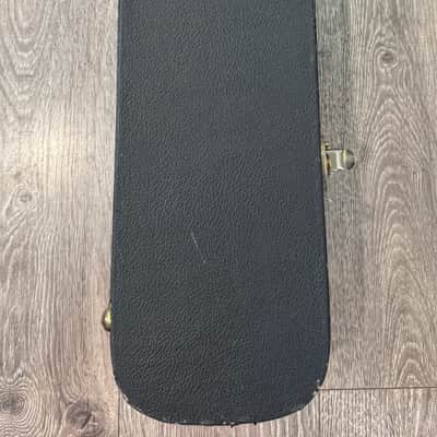 Guild Vintage Hard Shell Guitar Case – Fits Ovation Roundback Acoustic image 2