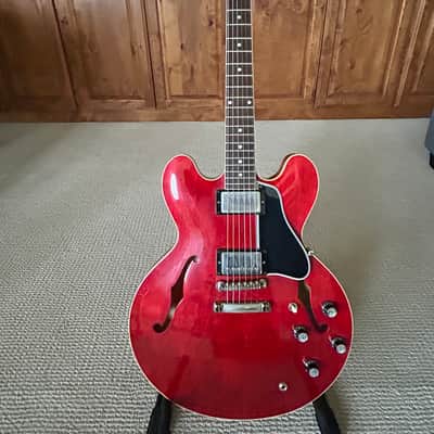 ギター Gibson CustomShop ES-335 '61 macmil Gibson Custom Shop Dealer Select 1961 ES-335 Silver Ebony w