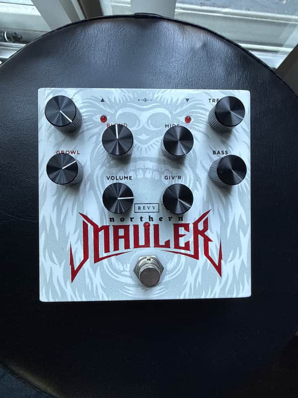 REVV Northern Mauler Glenn Fricker Signature Distortion 2022 - Present - Gloss White / Bear Graphic image 1
