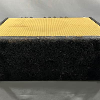 1963 Fender Vibrolux 6G11 Brownface 30-Watt 1x12" Guitar Combo image 12