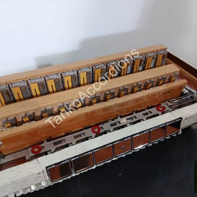 Piatanesi Super Odino (4/5 reeds, LMMM, tone chamber) accordion image 18