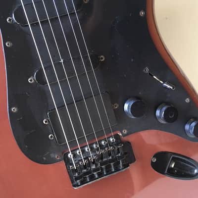 Session Stage Series Strat image 3