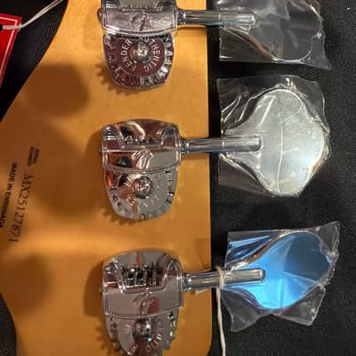 Brand new never played Fender Mark Hoppus Signature Jaguar Bass 2023 - Hot Pink image 8