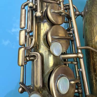 Selmer Alt sax 1954 - Lacquer image 4