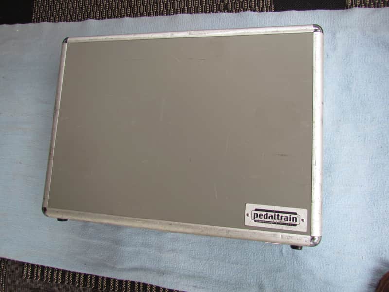 Pedaltrain 1 With Case Pedal Train 1 Pedal Board W/Case 22" X 12 1/2" Shows Wear image 1
