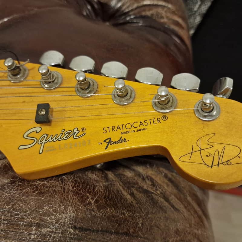 1991-1992 Fender Squier Hank Marvin Fiesta Red