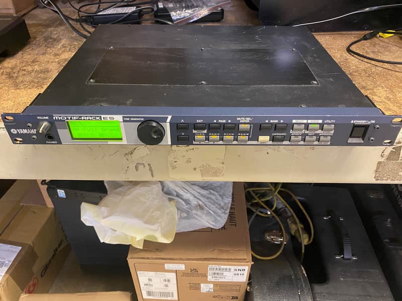 Yamaha Motif ES Rack Tone Generator 2000s - Gray image 1