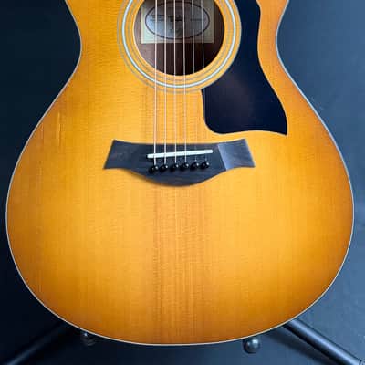 Takamine 2010 Limited Edition Miyabi Acoustic/Electric Guitar Made