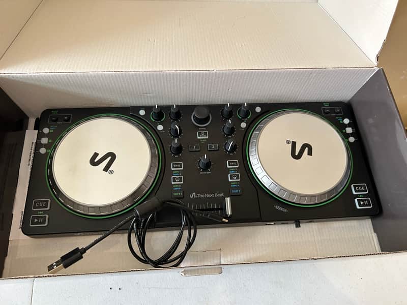 Nextbeat Tiesto DJ controler image 1