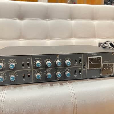 Neve 33609 Discrete Stereo Compressor / Limiter Metal Knob 1970s - Blue image 3