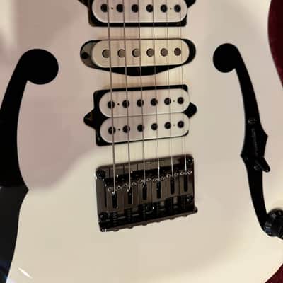 Ibanez PGM301-WH 2008 Paul Gilbert Signature with Maple / Walnut Neck 2005 - 2008 - White image 7