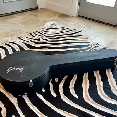Gibson PB-100 4 String Plectrum Banjo Hardshell Case 1960’s - Bright Blue Plush Interior Lining with key image 1