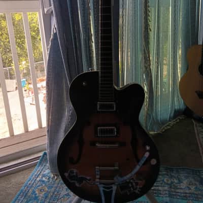 Gretsch G5120 Rockabilly Build Electromatic Hollow Body 2006 - 2013 - Sunburst image 2