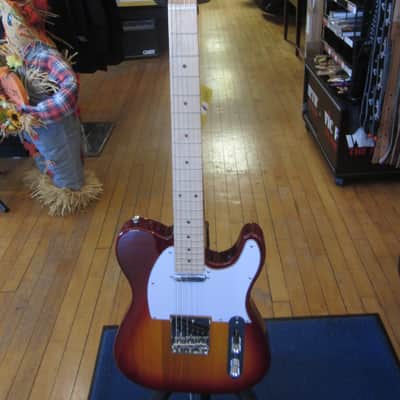 Amati Tele-Style Single Coil Electric Guitar Cherry Sunburst w/ Gig Bag 30TCHG image 13