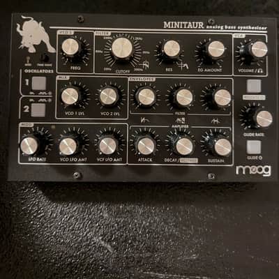 Moog Minitaur Rev2 TBP002 2012 - Present - Black
