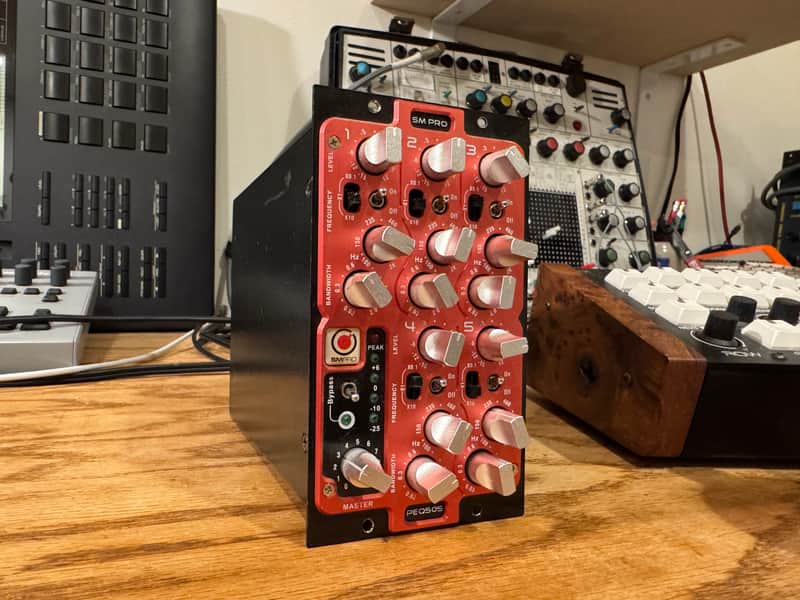 SM Pro Audio PEQ505 5 Band Parametric Equalizer image 1