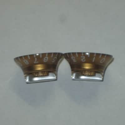 TWO very lightly used genuine Gibson Gold TOP HAT Knobs (ONLY 2 of the 4 knobs from PRHK-020 set are for sale) TOP Edge of ONE OF THE KNOBS has two very short very light nick image 12