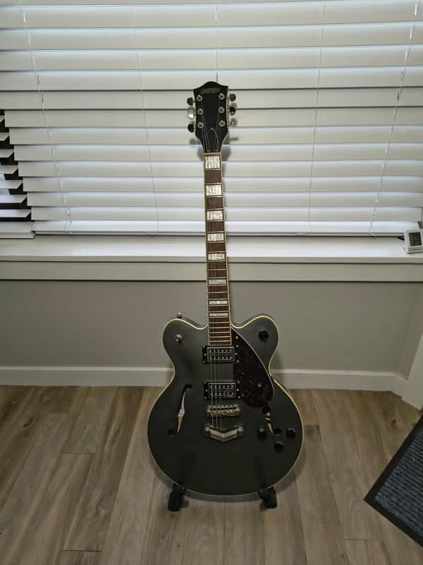 Gretsch G2622 Streamliner Center Block with Laurel Fretboard, V-Stoptail 2019 - Present Phantom Metallic image 1