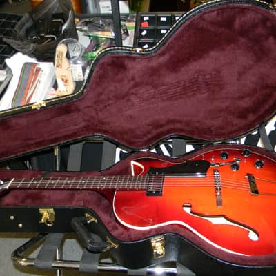 Heritage David Becker H 575 2017 Chestnut Sunburst carved jazz guitar image 8