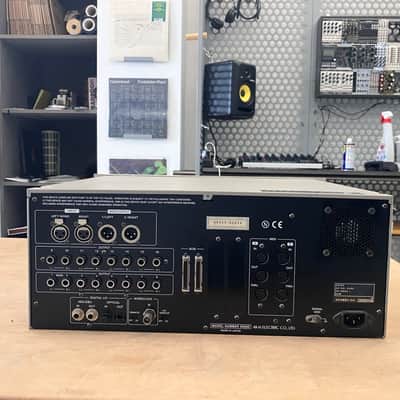 Akai S6000 image 4