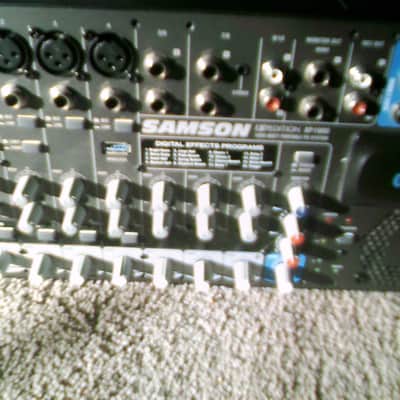 Samson XP1000 Expedition Series Powered Mixer/Amplifier image 2