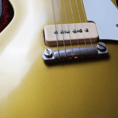 GIBSON "1952/53 Les Paul Standard Goldtop Refinished and Wraparound conversion, new pickuard and wraparound bridge"HARDCASE image 12