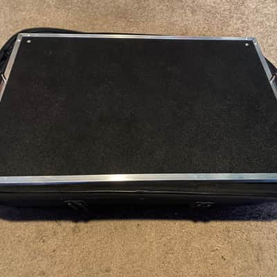 Custom Guitar pedalboard 16x24 with Pedaltrain soft case image 3