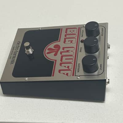 Electro-Harmonix Big Muff Pi 2000 - Present - Silver / Black / Red image 4