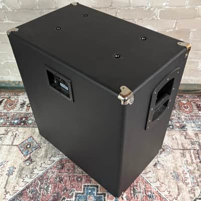 2017 Fender Rumble 410 500 Watt 4x10 8 Ohm Bass Guitar Speaker Cabinet W/ Cover! image 6