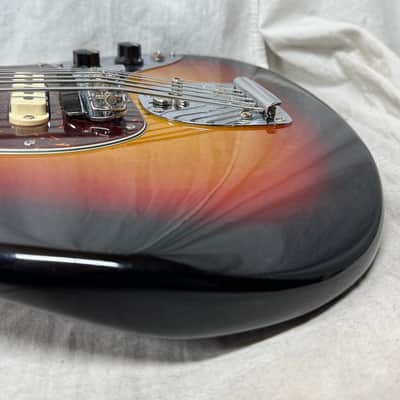 Fender USA Custom Shop Bass VI 6-string Bass with COA + Case 2006 - 3-Color Sunburst / Rosewood fingerboard image 19