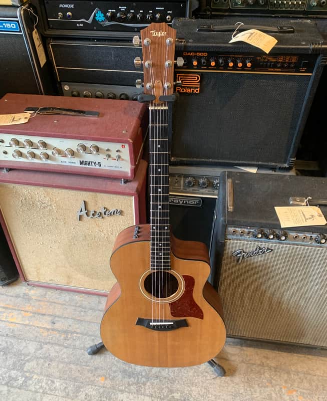 Taylor 114ce