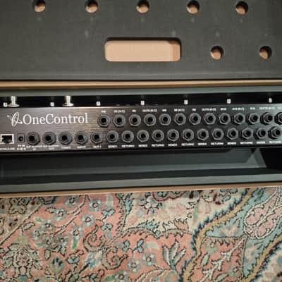 One Control Crocodile Tail Loop Switcher 2010s - Black image 4