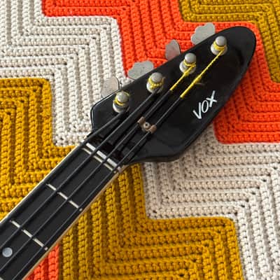 Vox Beatle Violin Bass - 1960’s Made in Italy 🇮🇹! - Incredible player with Incredible Tone! - image 2