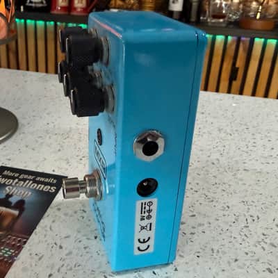 MXR Analog Chorus Guitar Effects Pedal Blue – Stereo Analog Modulation image 3