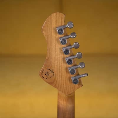 New Novo Miris J - Bonfire Finish image 6