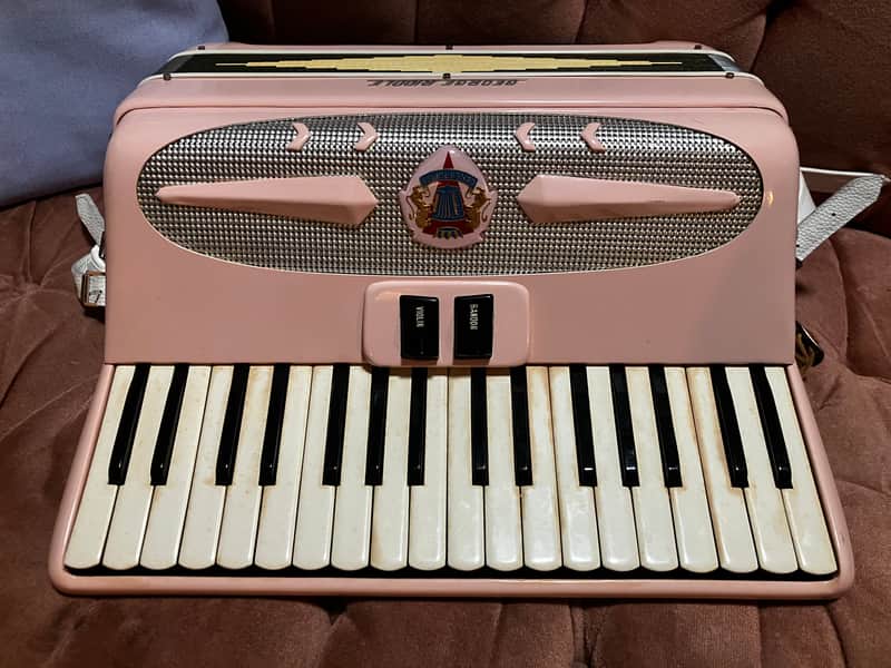 Generalfisa Pink *Vintage 48 Bass 17" Accordion* [EXCELLENT] George Riddle 1970s/80s - Pink image 1