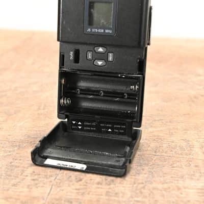 Shure UR1 Wireless Bodypack Transmitter - J5 Band: 578-638 MHz-Wireless CG01J9K image 4