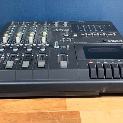 Immagine Yamaha MT400 Multitrack Cassette Recorder - Black - 2