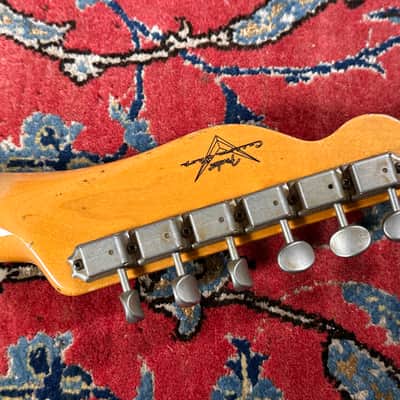 Fender Custom Shop '60 Heavy Relic Telecaster Custom 2011 Sunburst image 19