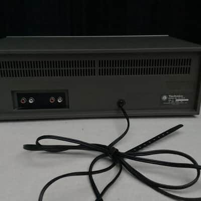 Technics RS-M18 1980 - Silver image 8