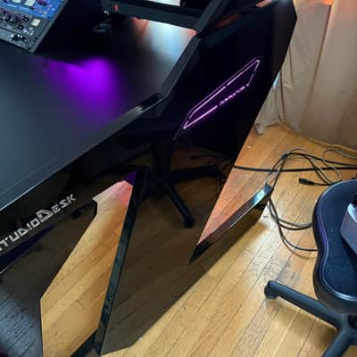studio desk Dominator Series Workstation 2020's - Black High Gloss image 4