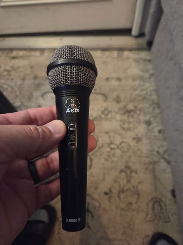 AKG D8000 Hypercardioid Dynamic Microphone 2000s - Black image 1